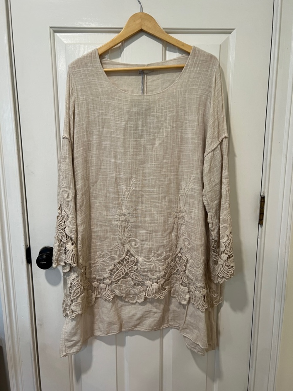 Made In Italy 100% Cotton Flowy Boho Women's Lace-Trim Tunic Top in Cream